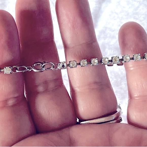 🆕🔥PARK LANE SUPER CUTE&STYLISH RHINESTONE BRACELET SILVER&CLEAR VIBRANT NWOT!! - Picture 3 of 6